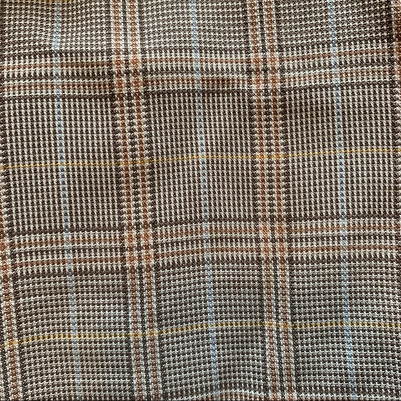 Frank and Oak Shorts - Picture 4 of 5